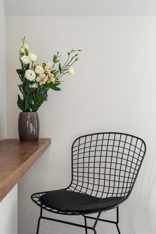 Bed and Breakfast Biala Owca Закопане Екстер'єр фото Wire chair