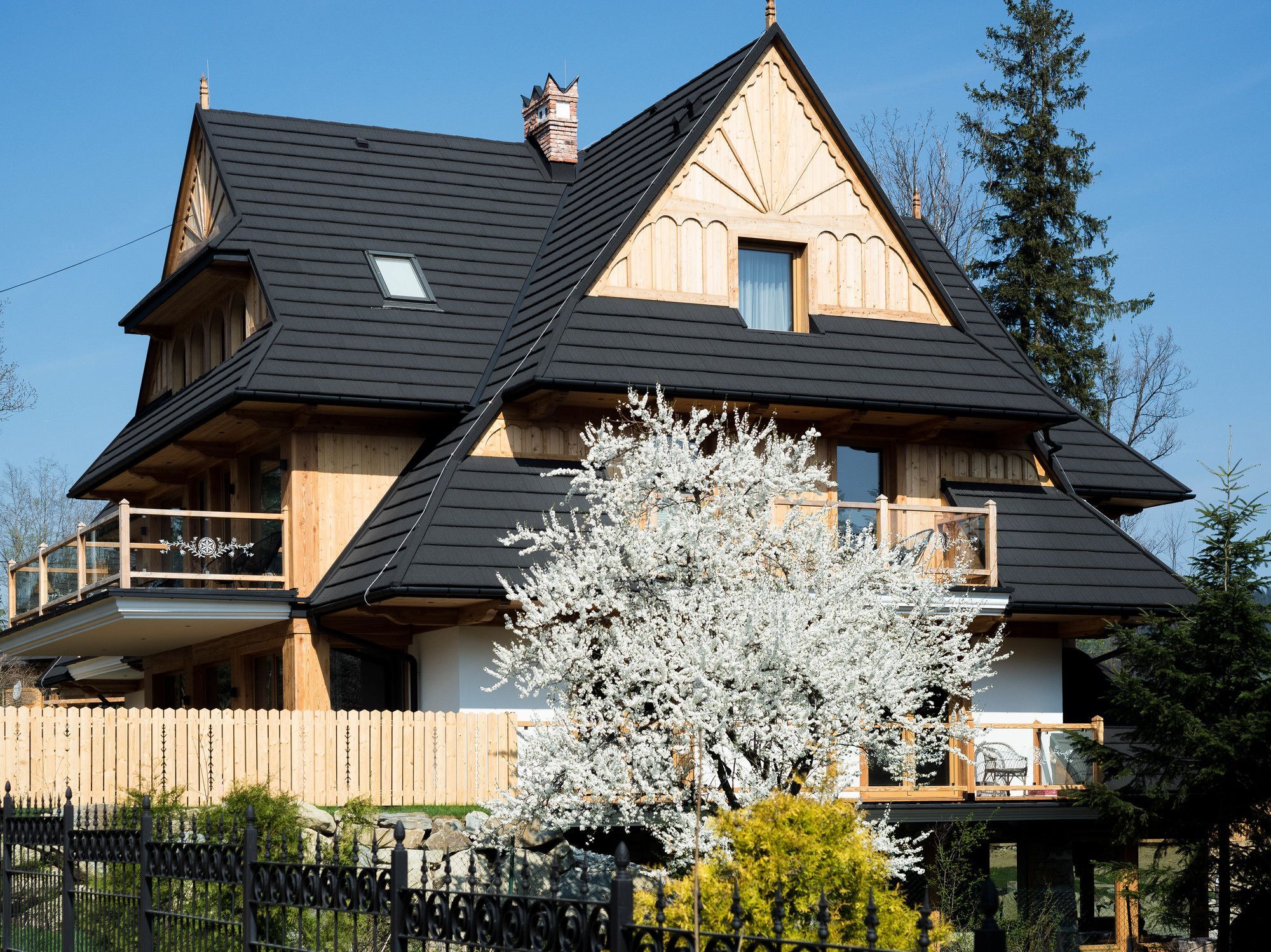 Bed and Breakfast Biala Owca Закопане Екстер'єр фото A house in the village